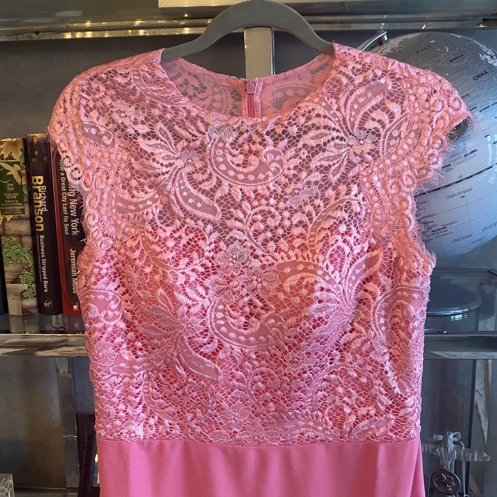 Custom sewn pink lace cocktail gown - Picture 4 of 7